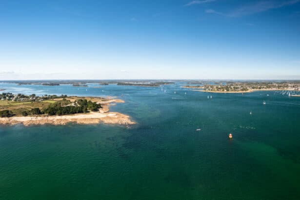 Découverte des campings en bord de mer dans le Morbihan : activités et confort...